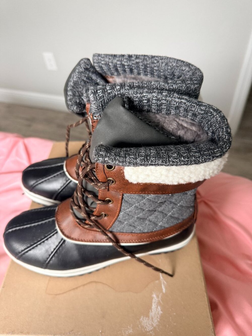 Dream Pairs/ Dream Maker Boots- 10